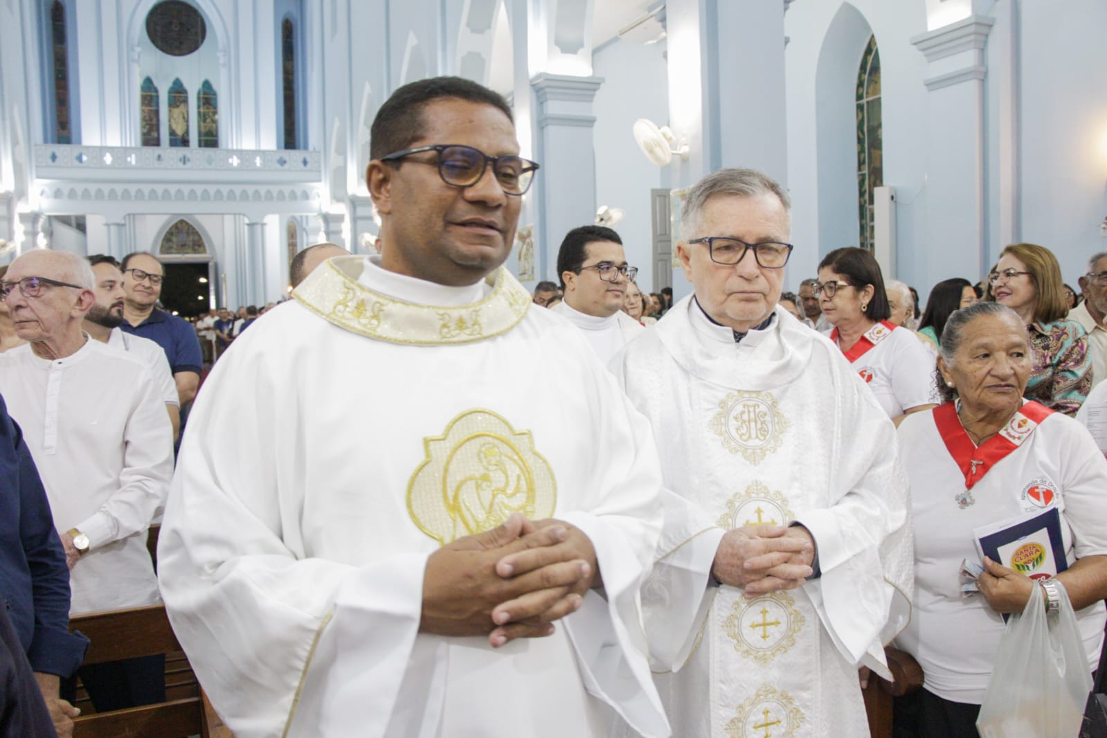 Fé, Concatedral lotada e shows com ícones de ST marcaram a 6ª