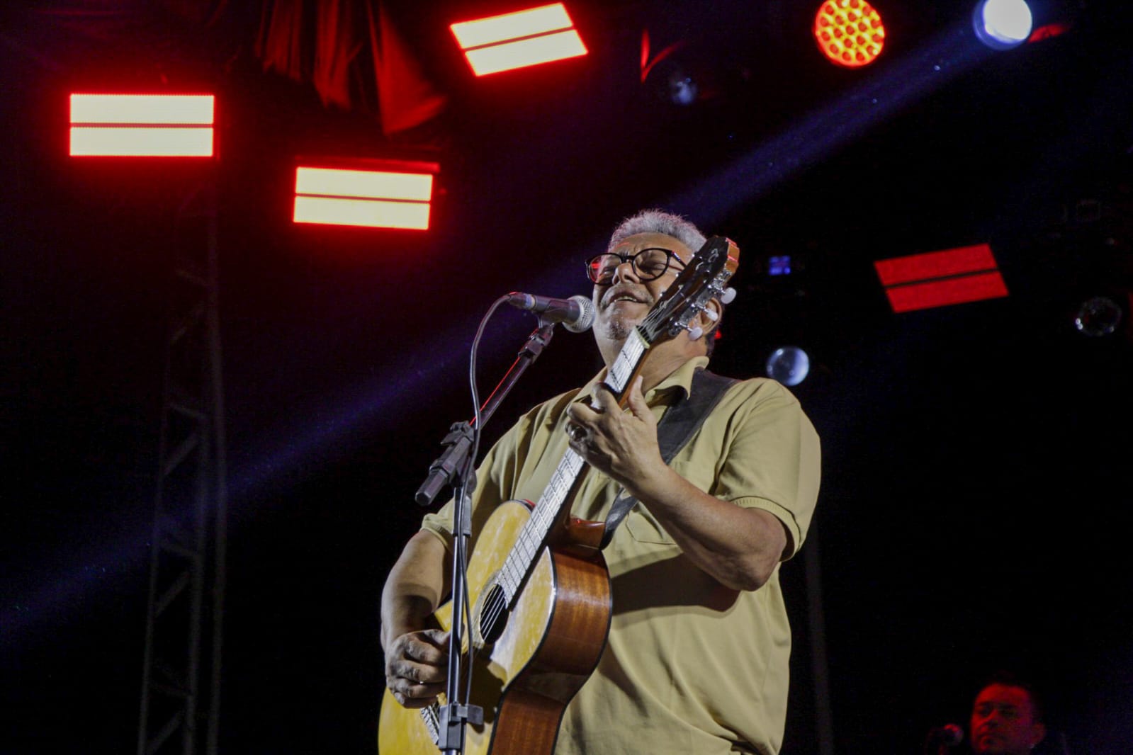 Fé, Concatedral lotada e shows com ícones de ST marcaram a 6ª
