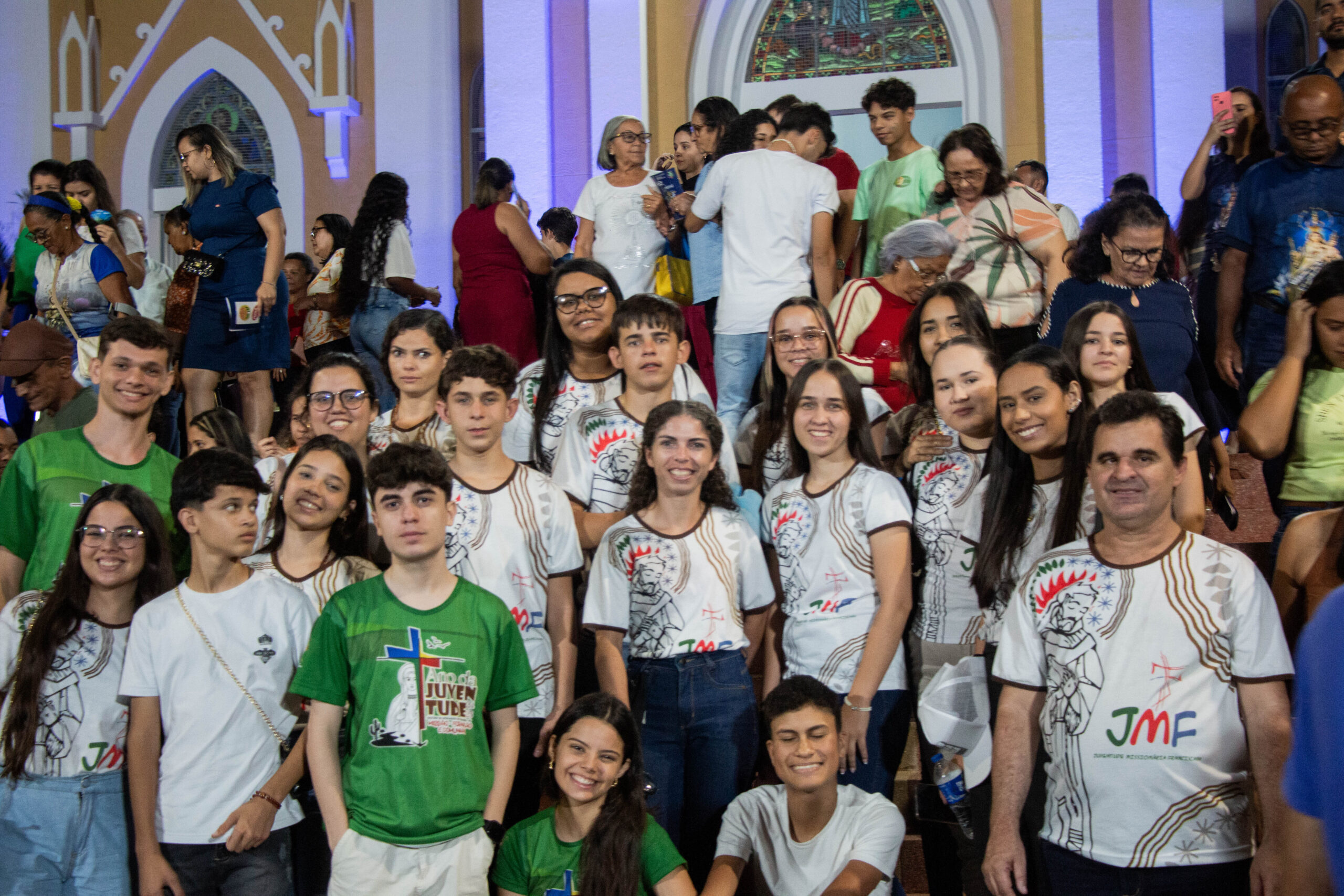 Jovens participam ativamente da Festa da Penha em Serra Talhada