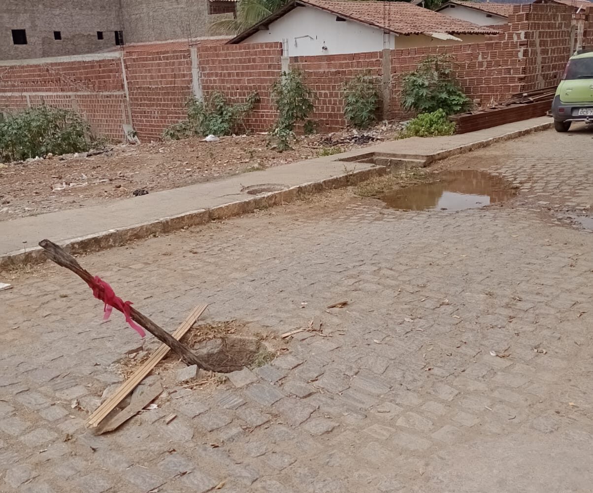 Buracos fazem aniversário de quatro anos no bairro Vila Bela, em ST