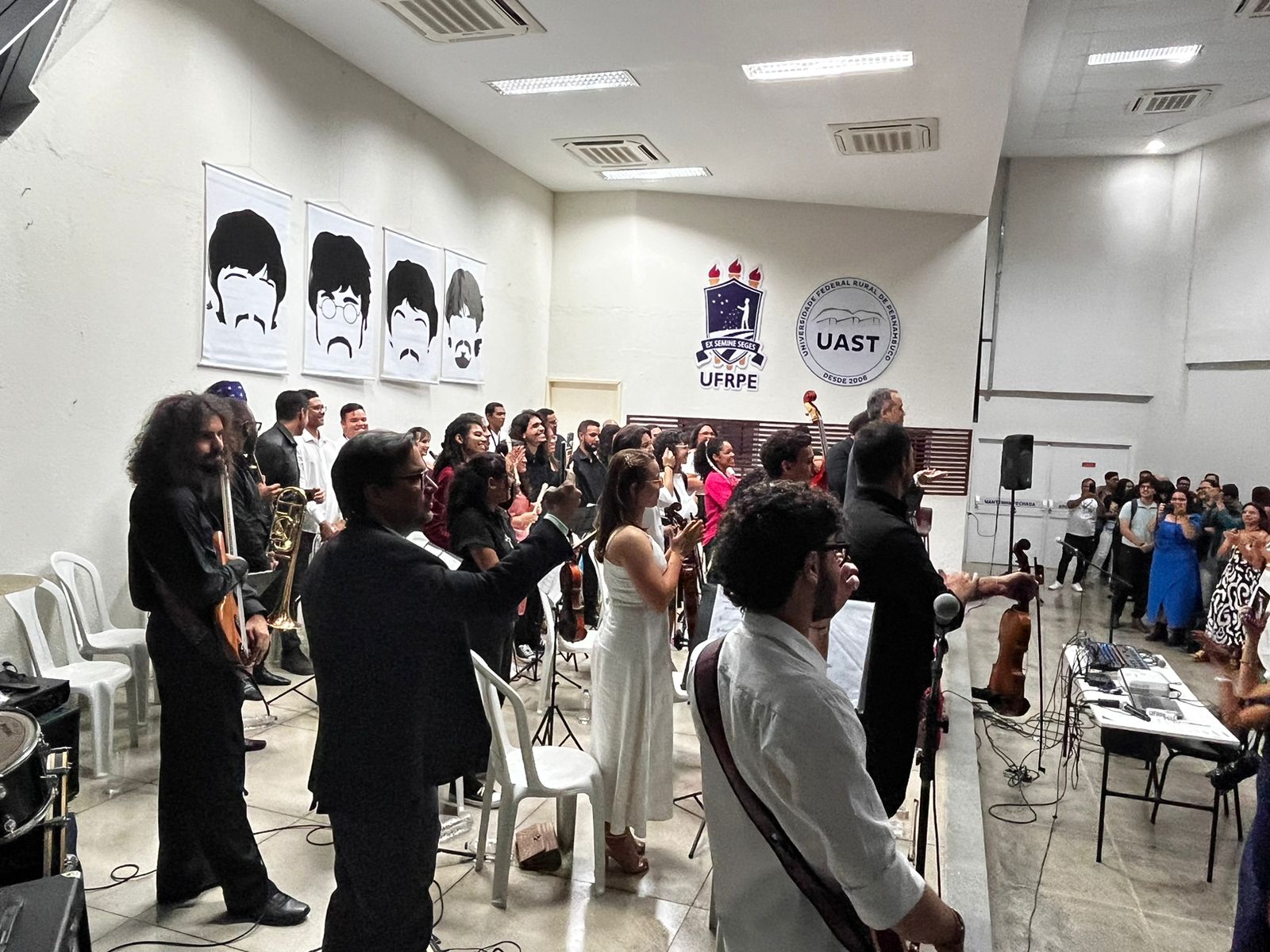 Concerto The Beatles Across The Universe emociona ST