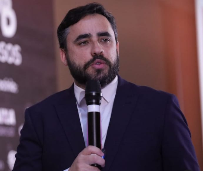 Almir sofre mais uma derrota ao tentar impedir divulgação de fatos