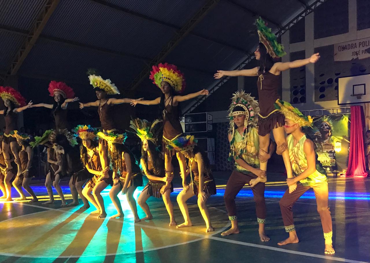 Escola de ST inova com projeto indígena em sala de aula