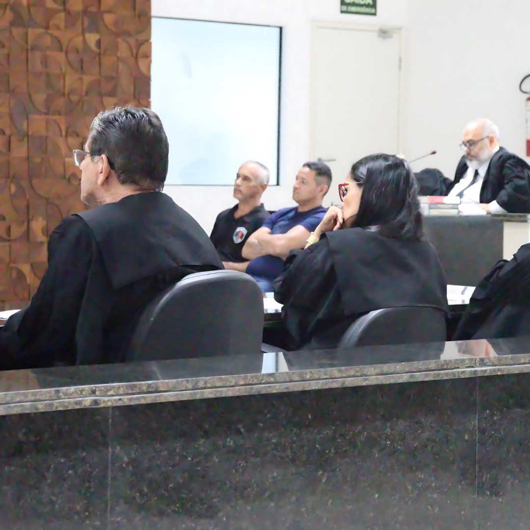 acusado de homicídio é condenado por juri popular