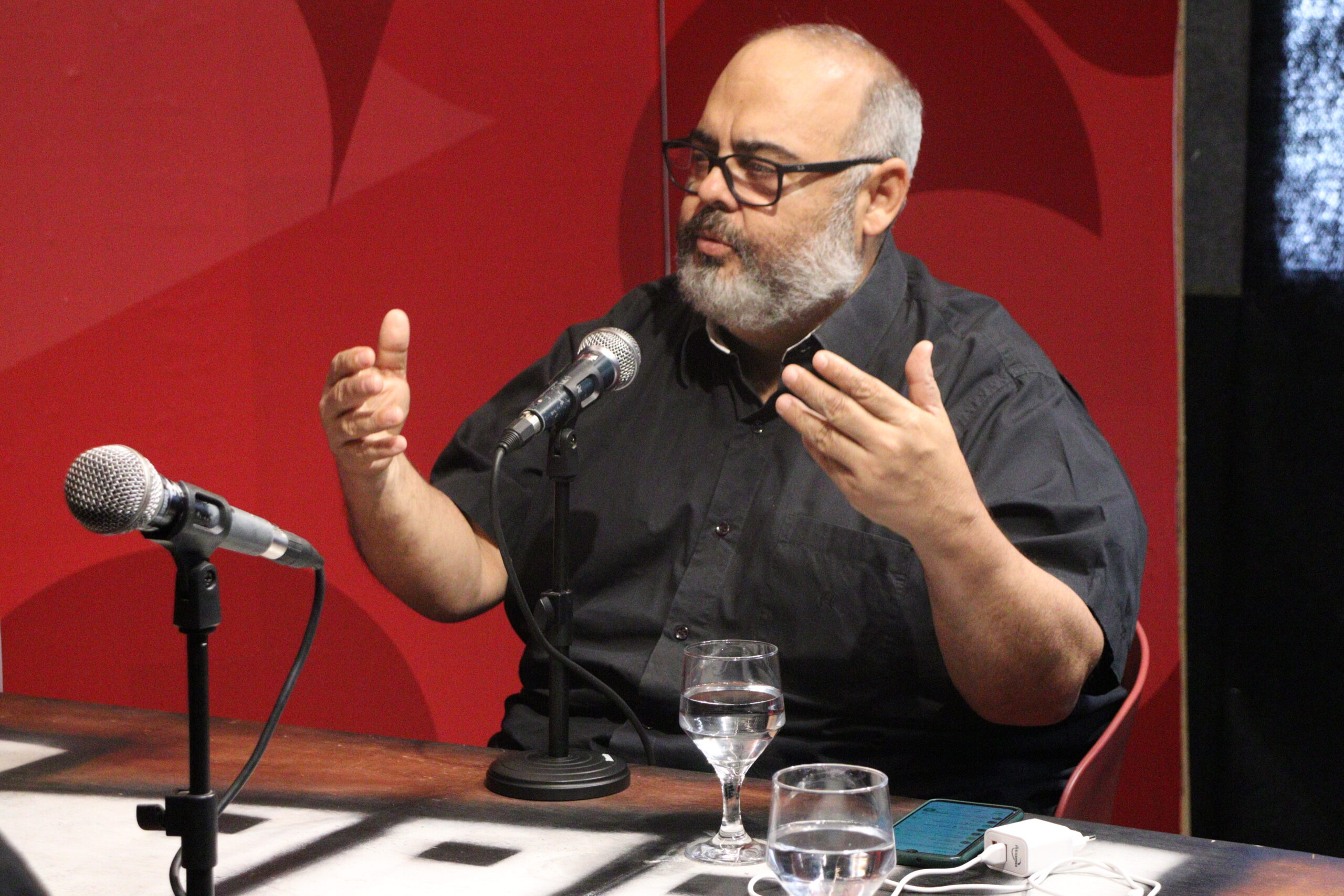 Advogado protesta contra aumento abusivo do IPTU em ST