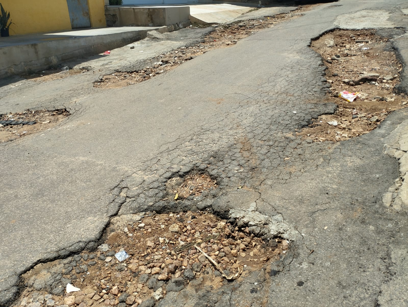 Obras e Serviços Públicos respondem moradores sobre buraqueira em ST