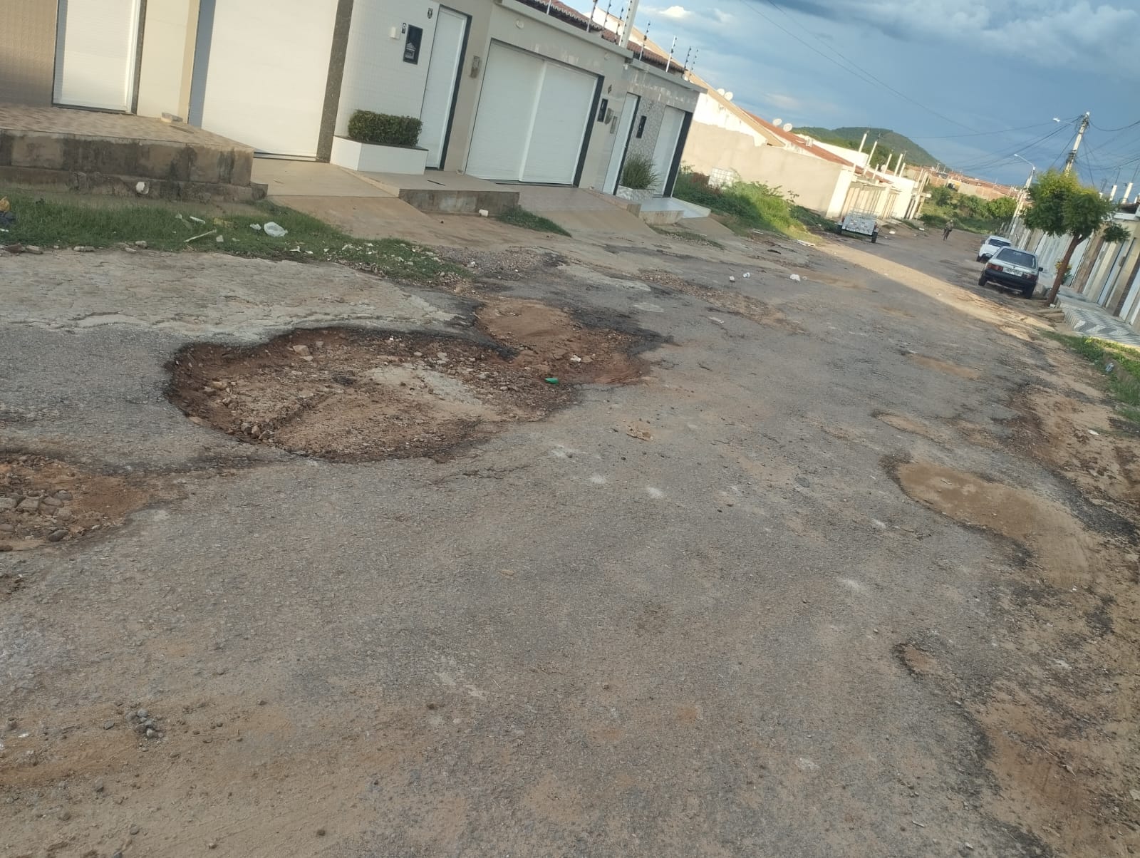 Obras e Serviços Públicos respondem moradores sobre buraqueira em ST