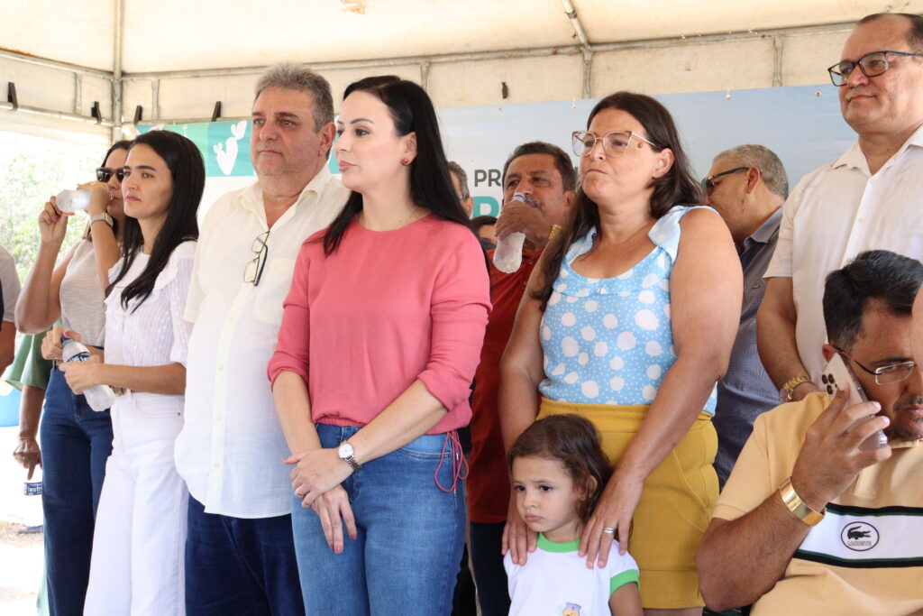 Márcia entrega creche em ST e dispara: 