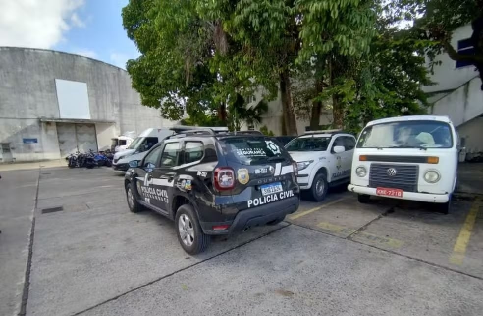 6 pessoas são presas em PE por extorquir vítimas no RS 1 6 pessoas são presas em PE por extorquir vítimas no RS - Foto: Divulgação/Polícia Civil