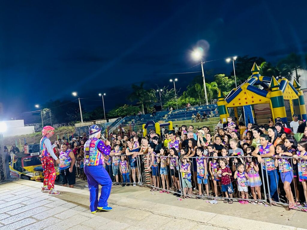 Palhaço Bolachinha manteve a tradição e fez a diferença no Carnaval de ST