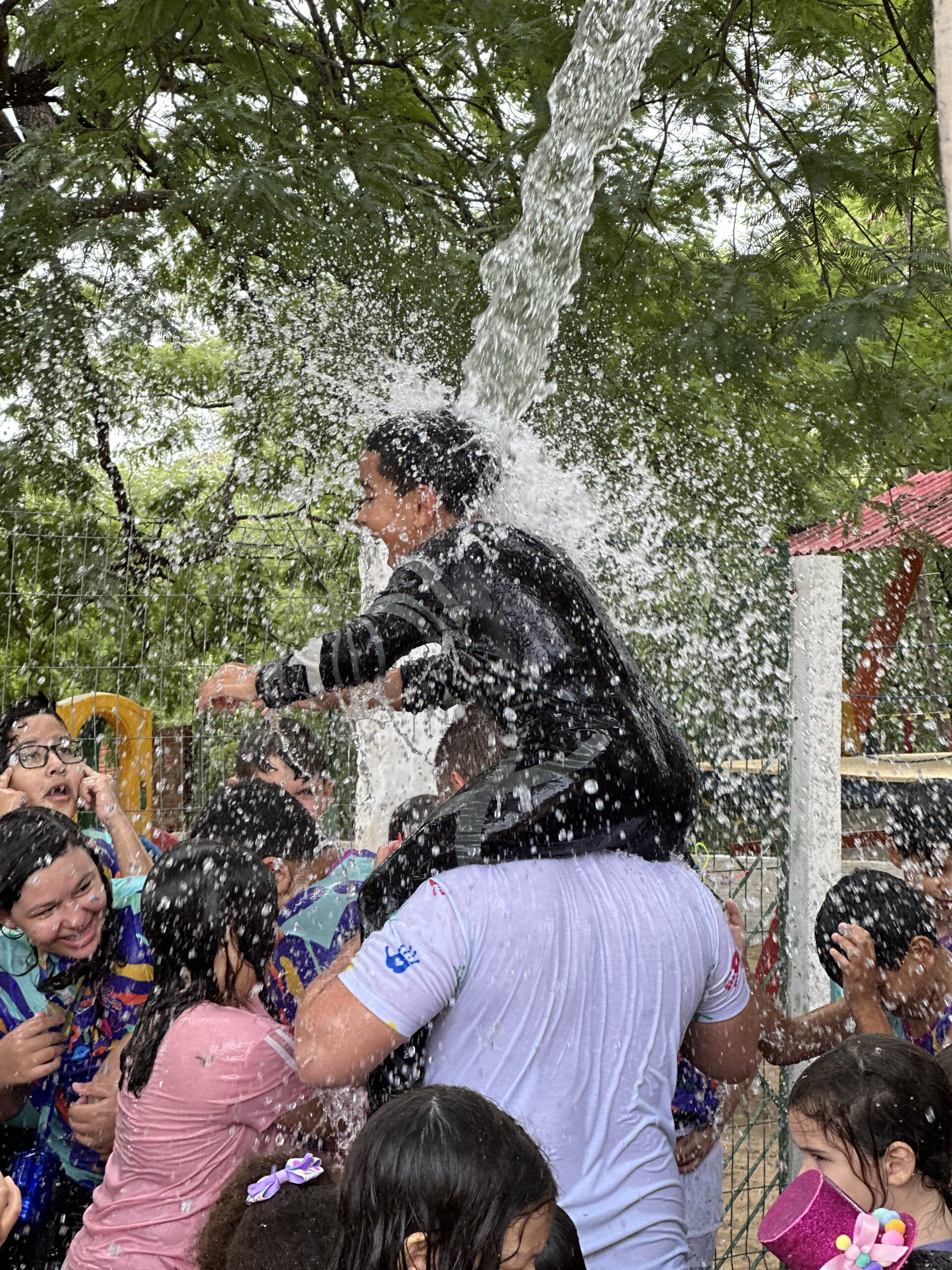 Carnaval do CFM reuniu criançada e suas famílias na folia