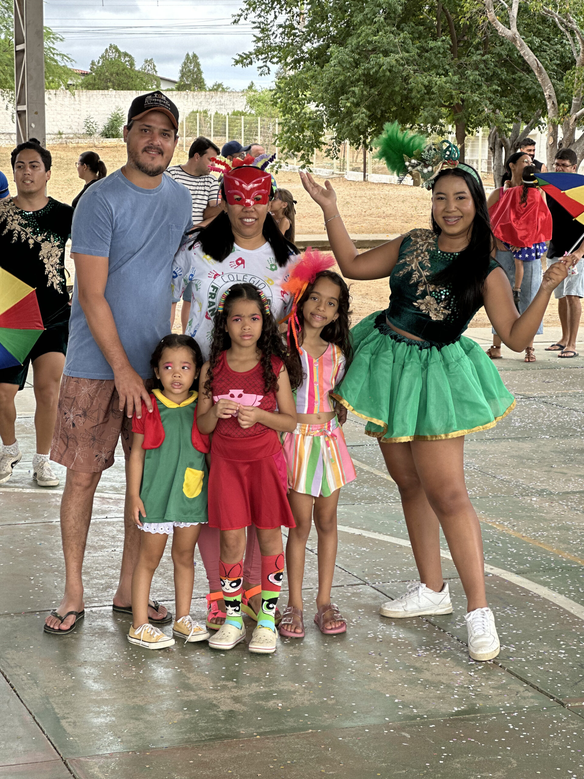 Carnaval do CFM reuniu criançada e suas famílias na folia