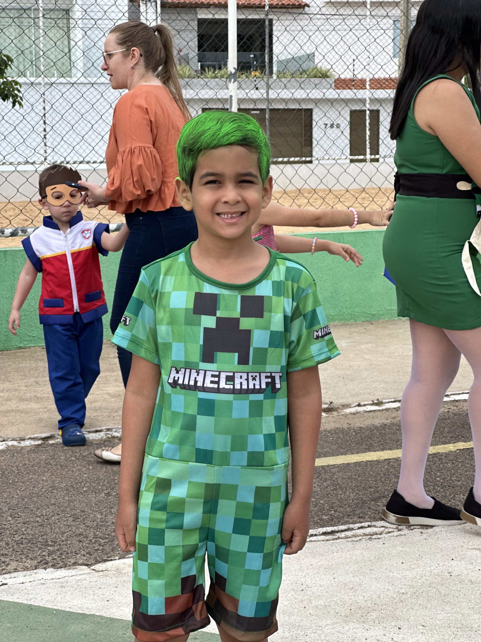Carnaval do CFM reuniu criançada e suas famílias na folia