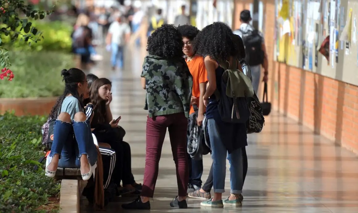 Programa que oferta bolsas de estudo a negros tem inscrição prorrogada 1 Programa que oferta bolsas de estudo a negros tem inscrição prorrogada - Foto: Marcello Casal Jr/Agência Brasil
