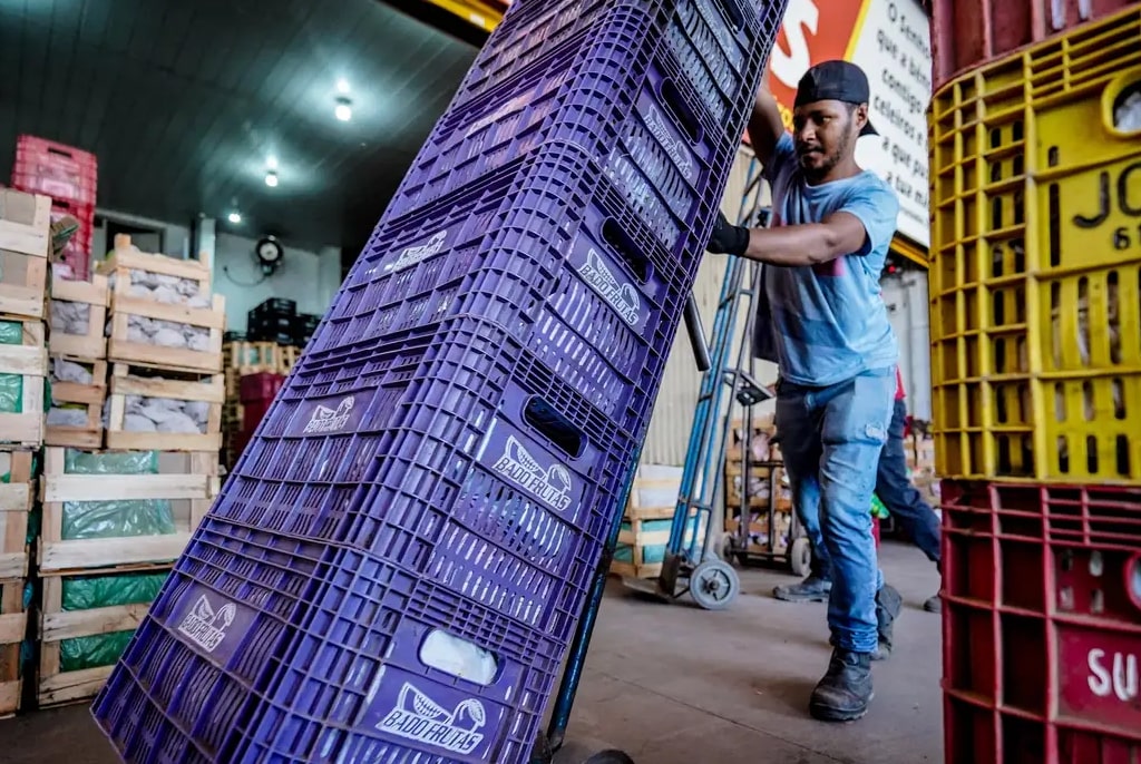 Rendimento médio dos brasileiros chega a R$ 3.057, recorde desde 2012 1 Rendimento médio dos brasileiros chega a R$ 3.057, recorde desde 2012 - Foto: Rafa Neddermeyer/Agência Brasil