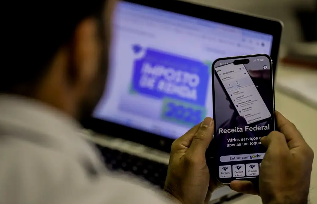 Receita abre nesta sexta (23) a consulta ao maior lote de restituição da história 1 Receita abre na sexta consulta a maior lote de restituição da história - Foto: Joédson Alves/Agência Brasil