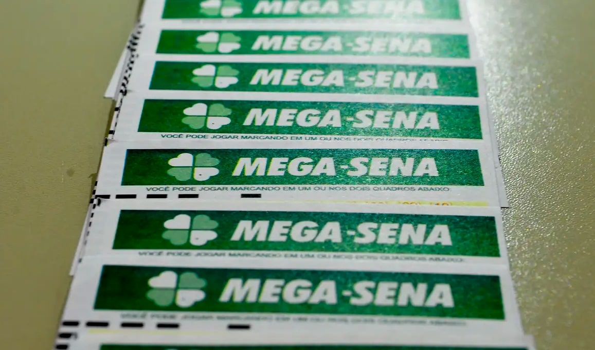 Mega-Sena sorteia nesta quinta-feira prêmio acumulado em R$ 45 milhões 1 Mega-Sena sorteia nesta quinta-feira prêmio acumulado em R$ 45 milhões - Foto: Marcello Casal Jr/Agência Brasil