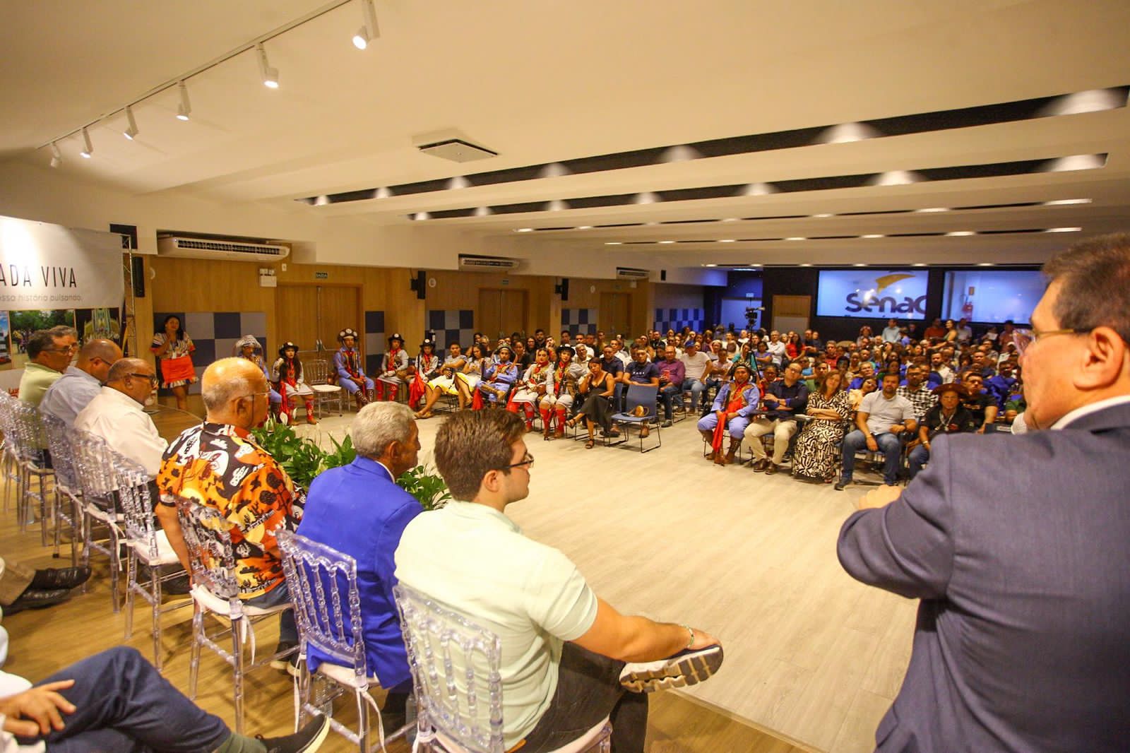 Em sessão solene da Alepe, Duque anuncia emenda para a Filarmônica