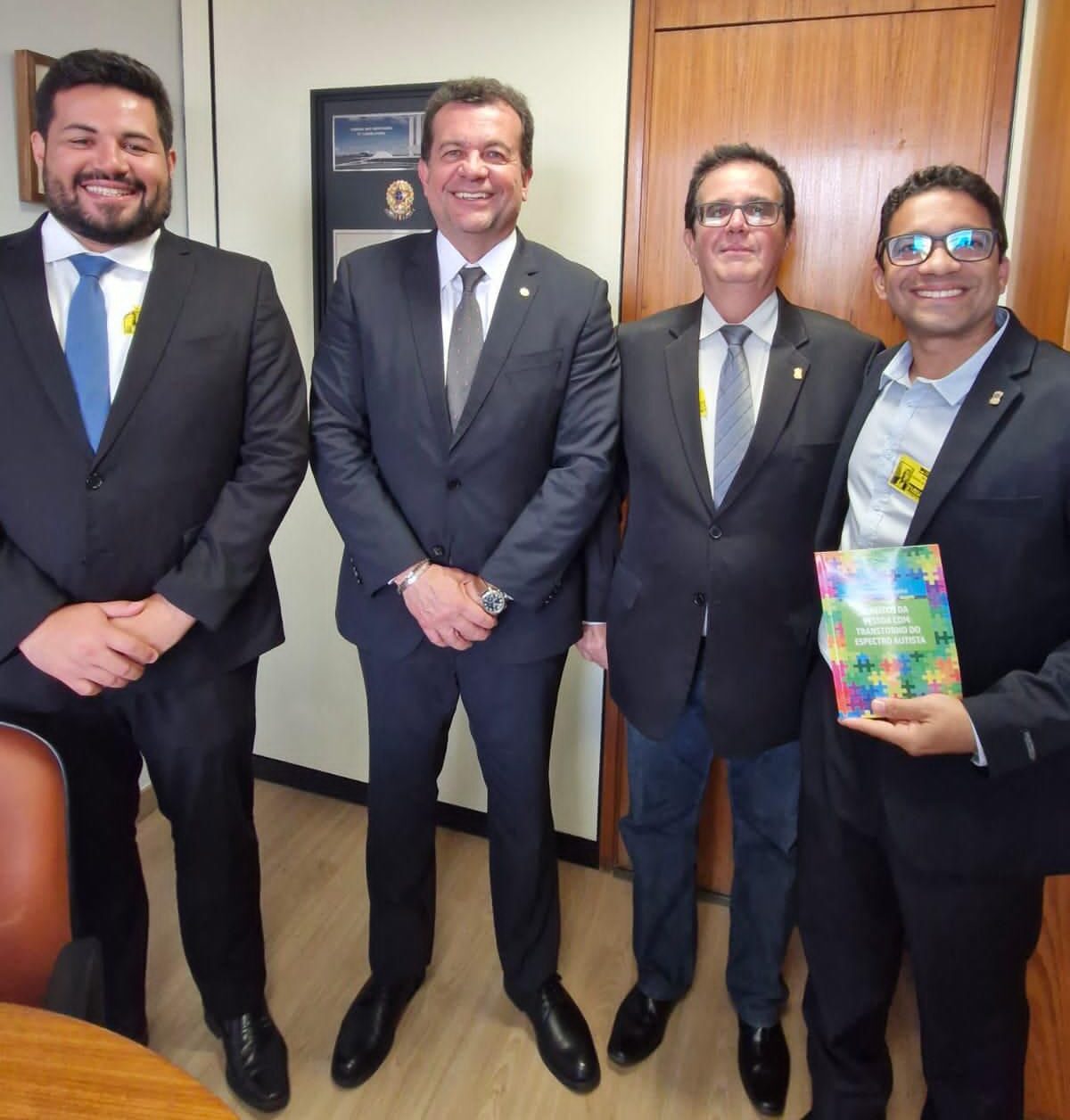 Allan Pereira ganha protagonismo e junto com Waldemar luta pela educação 1 Allan Pereira ganha protagonismo e junto com Waldemar luta pela educação