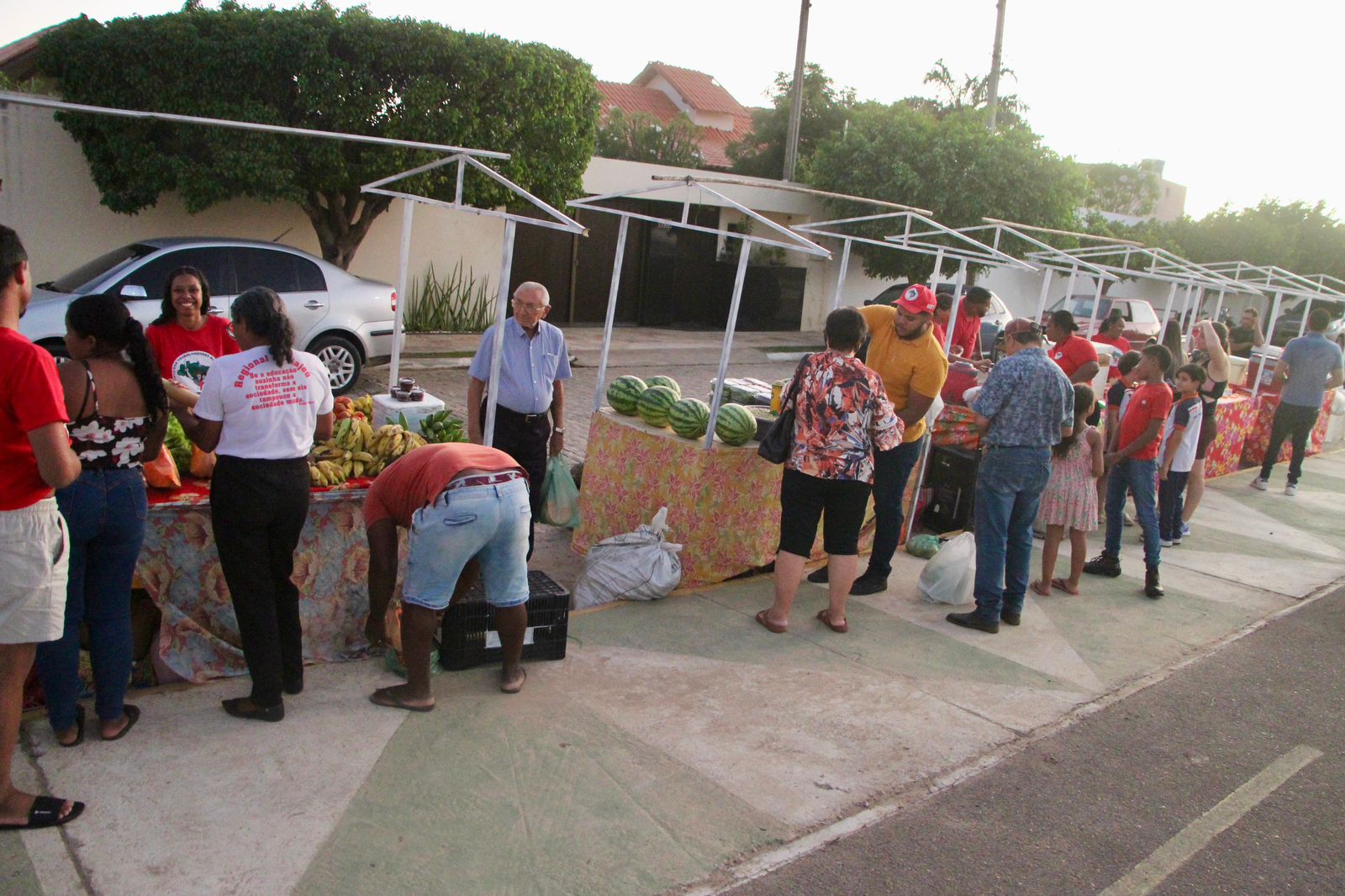 Feira da Reforma Agrária retorna em ritmo festivo em Serra Talhada