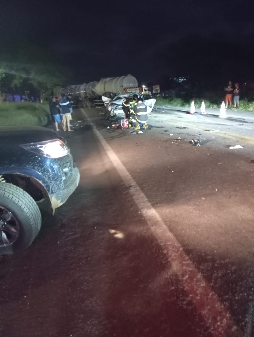 Acidente envolvendo um caminhão bi-trem deixa um morto em ST