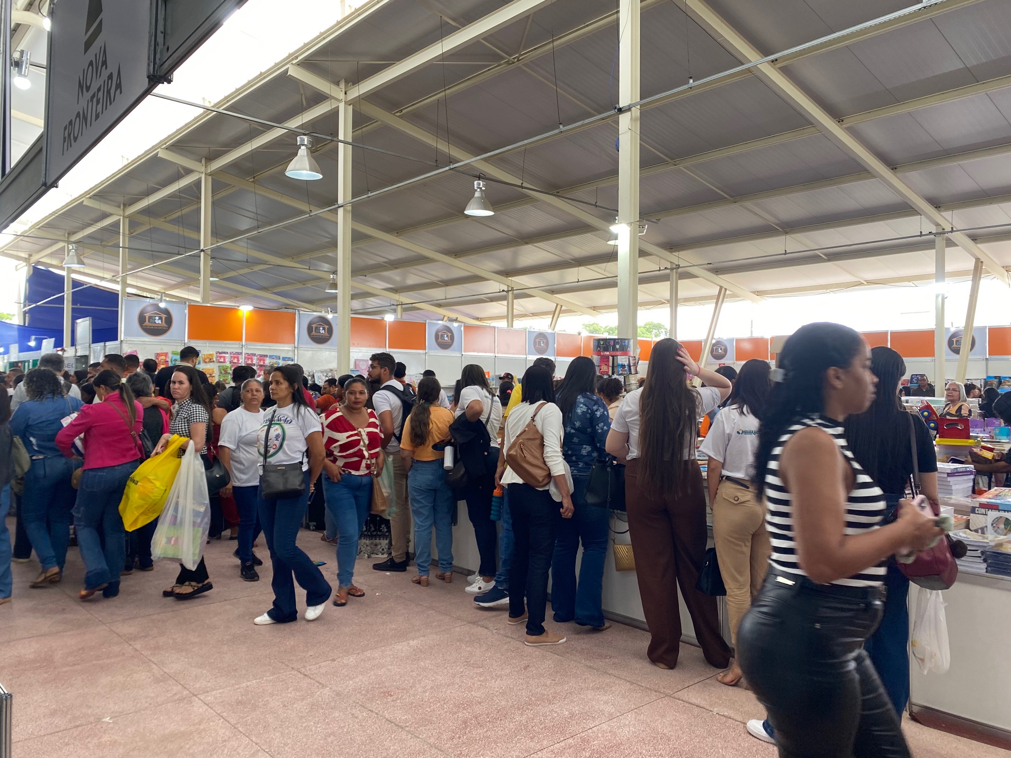 Circuito Literário é aberto em ST e terá Josildo Sá e Bia Marinho nesta 5ª