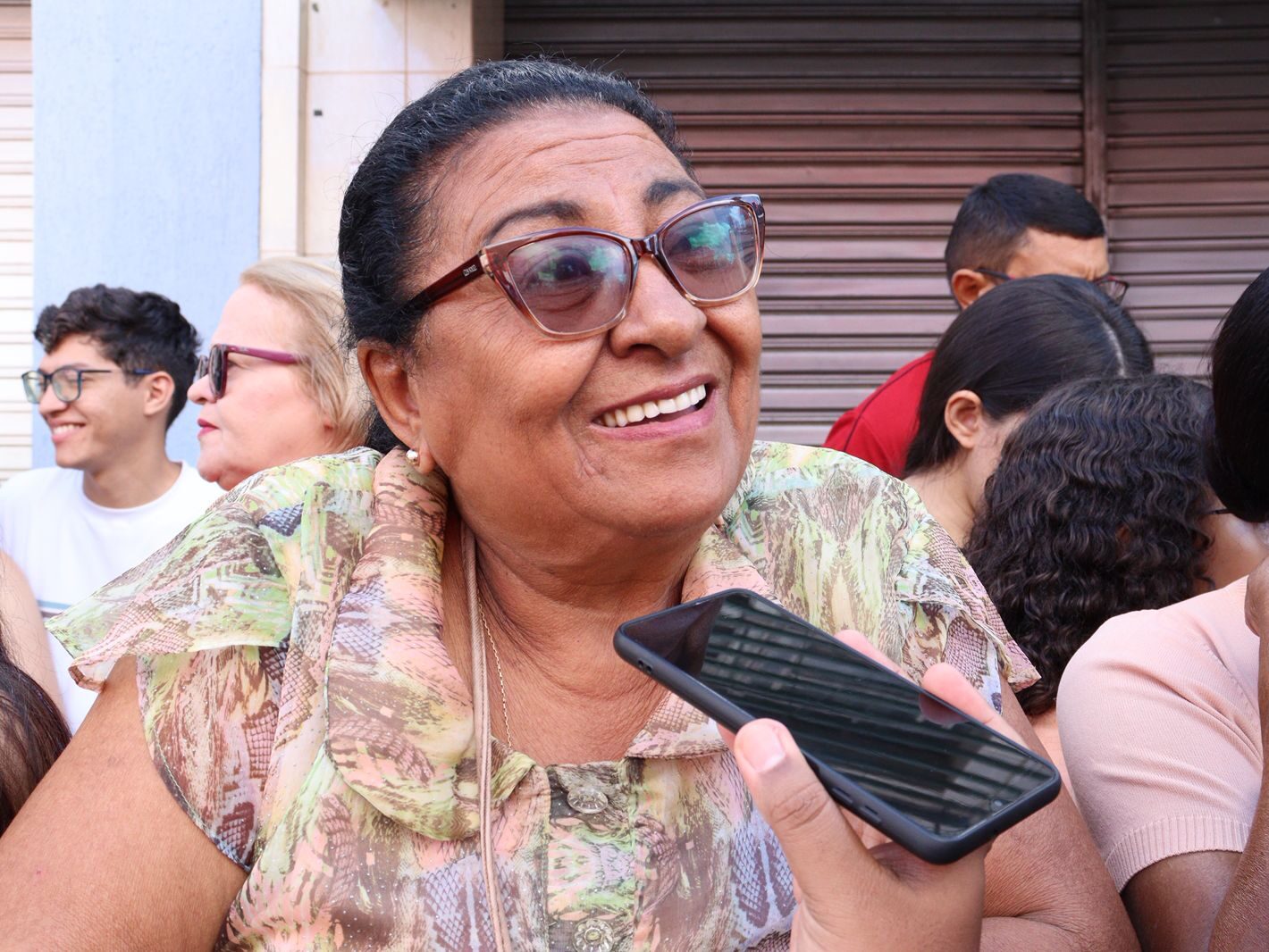 174 anos: Desfile cívico e corte do bolo levam sorrisos às ruas de Serra Talhada
