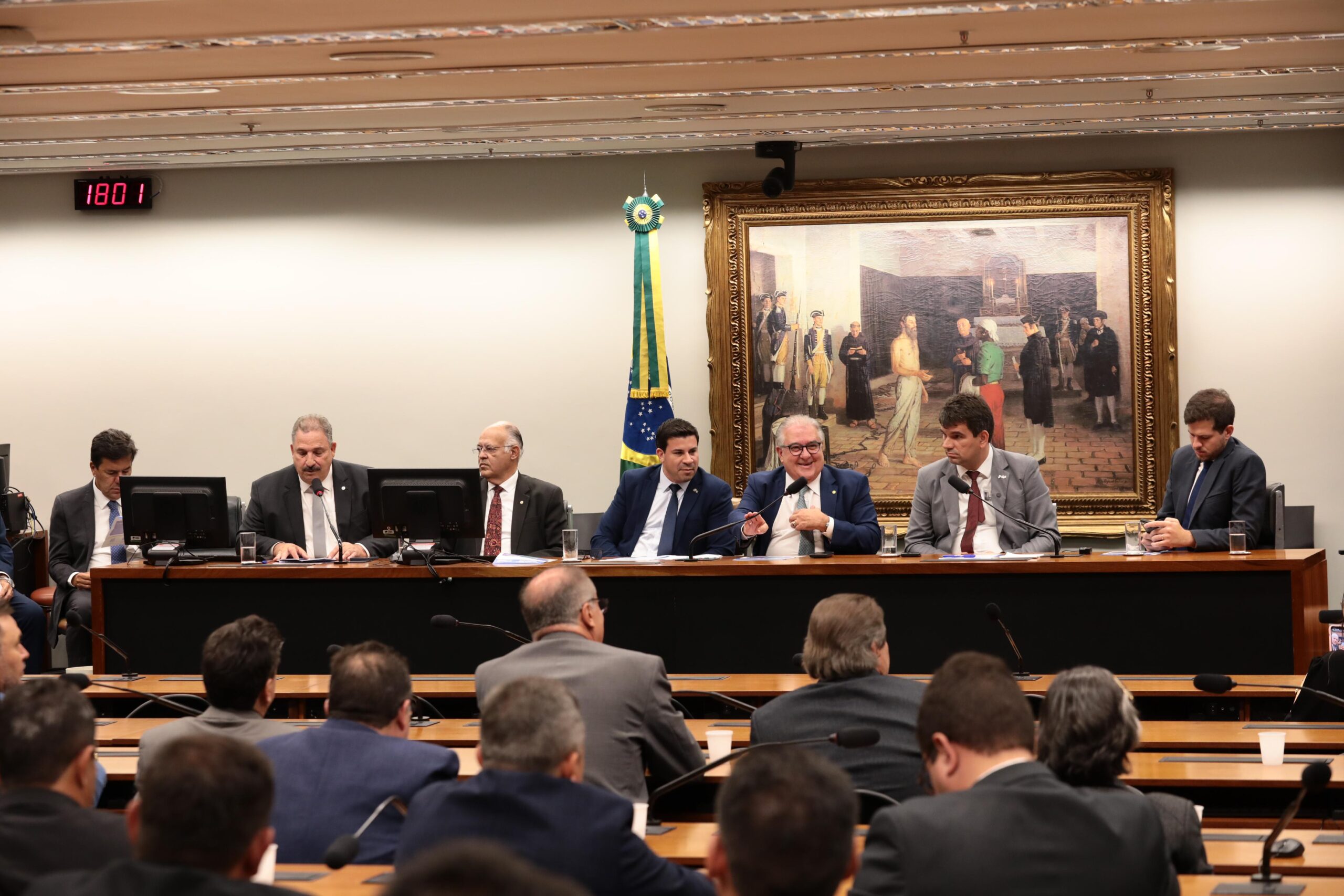 Amupe reúne prefeitos com bancada federal e cobra avanço 1 Amupe reúne prefeitos com bancada federal e cobra avanço - Fotos: Cláudio Gomes