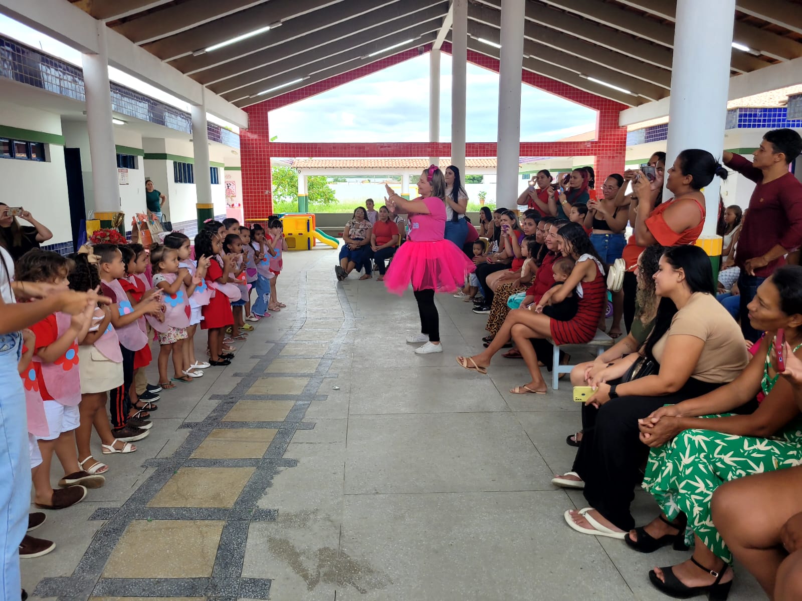 Creche de Serra Talhada inova na relação com família e crianças 1 Fotos: Reprodução