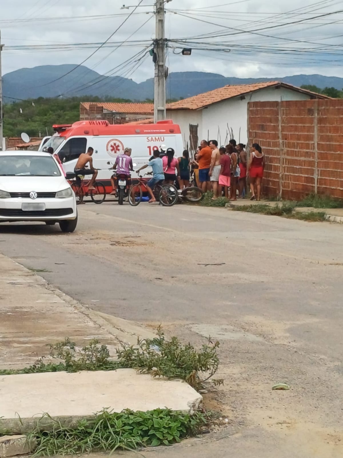 Após 3 acidentes em uma semana, moradores cobram ação da PMST