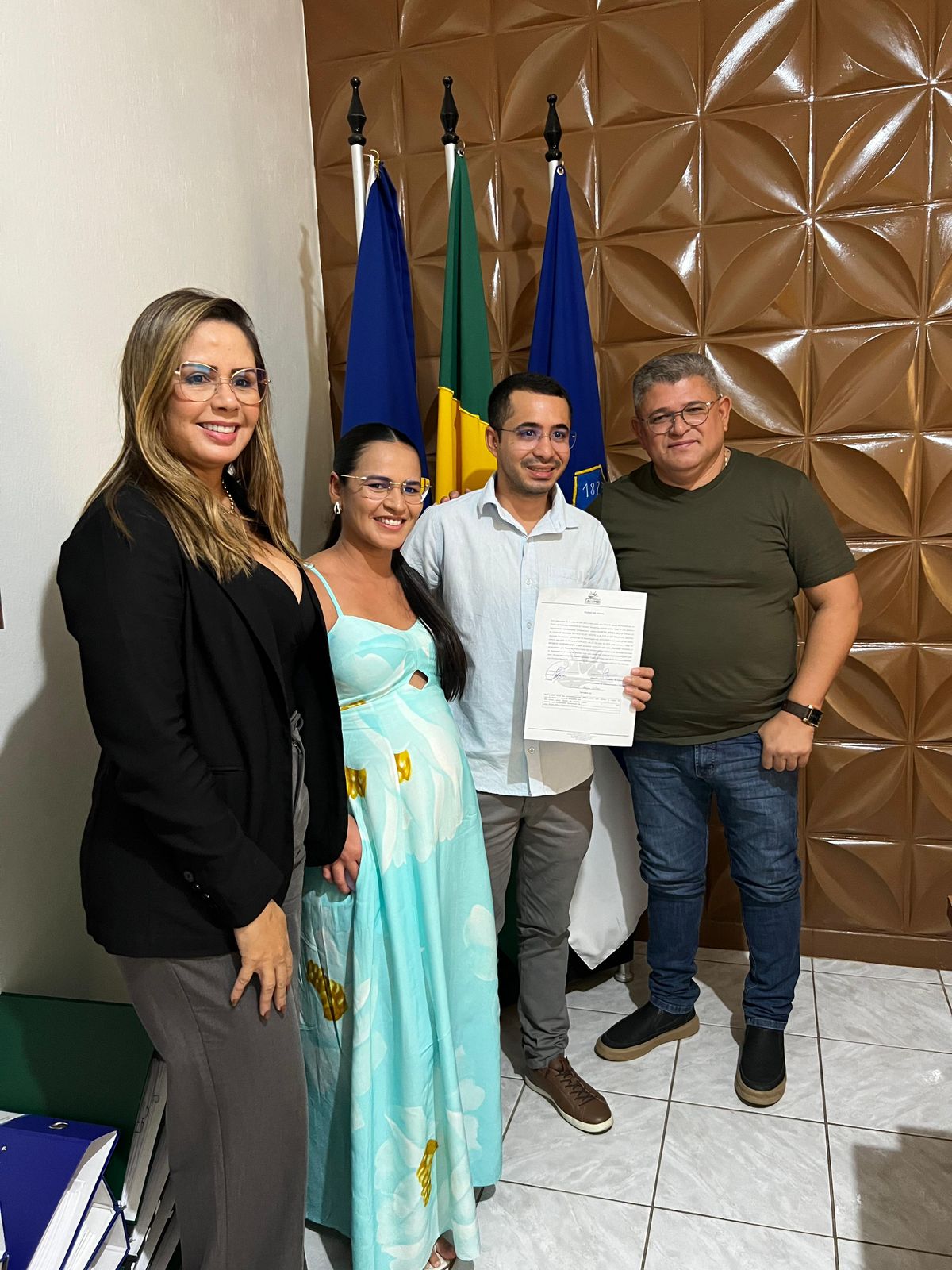 Joelson empossa novos servidores em Calumbi