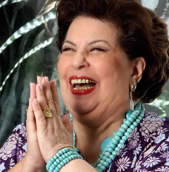 Familiares e famosos vão ao velório da cantora Nana Caymmi nesta sexta-feira (2)