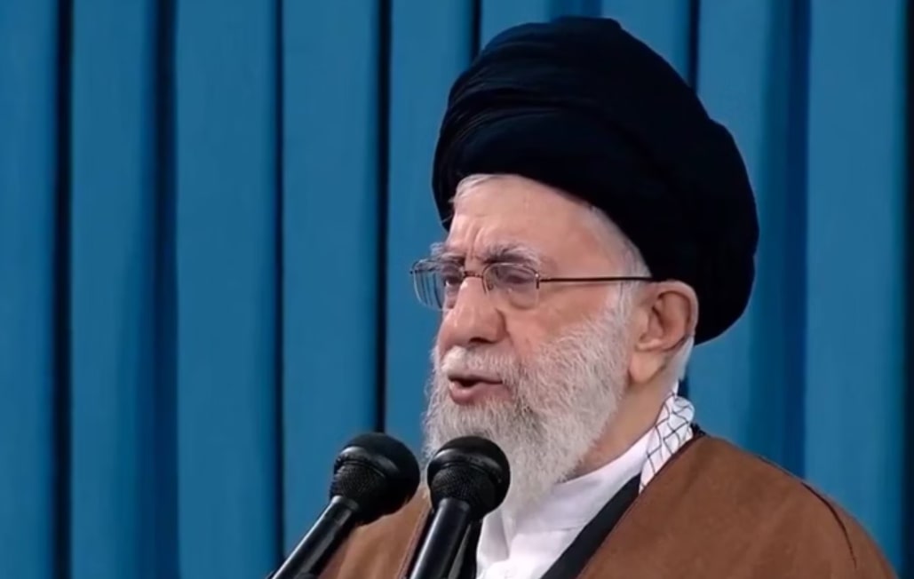 Khamenei alerta Trump: ataque dos EUA terá consequências irreparáveis 1 Khamenei alerta Trump: ataque dos EUA terá consequências irreparáveis - Imagem: Reprodução/X