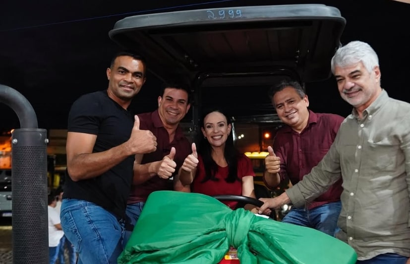 Durante entrega de trator, Márcia diz que Lula tem olhar especial por ST 1 Foto: Reprodução/Instagram