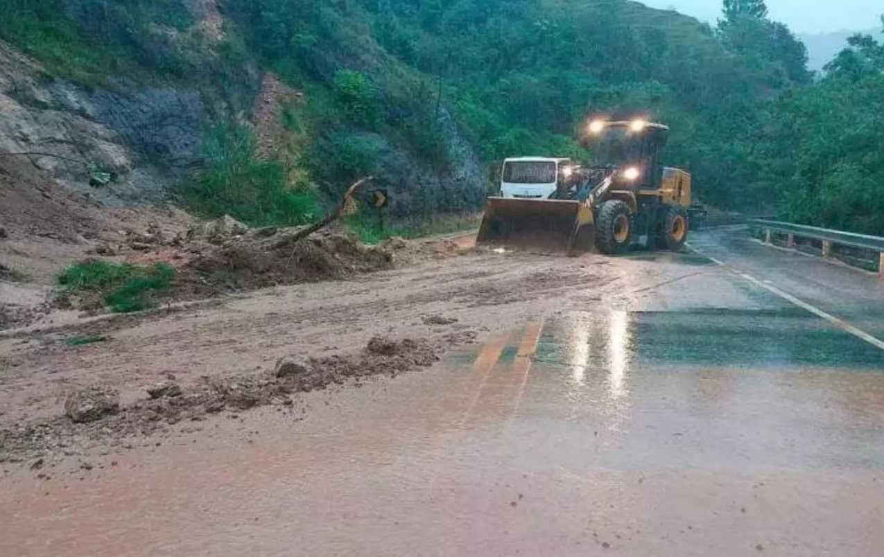 Chuvas no RS causam duas mortes e deixam quase 3 mil pessoas desabrigadas 1 Chuvas no RS causam duas mortes e deixam quase 3 mil pessoas desabrigadas - Foto: Prefeitura de São Sebastião do Caí/Divulgação