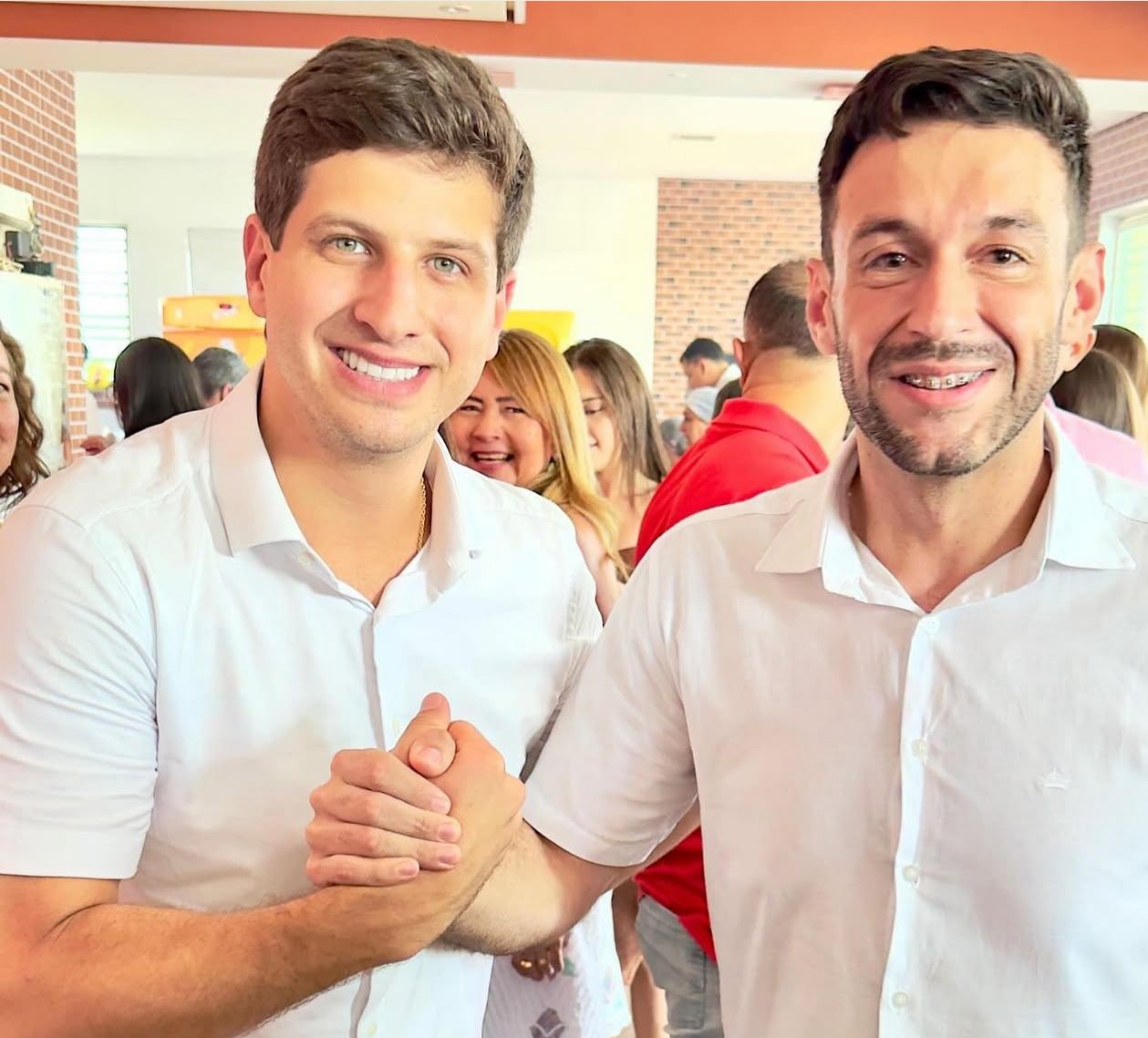 'Braço direito' de Márcia vibra com João Campos rumo a 2026