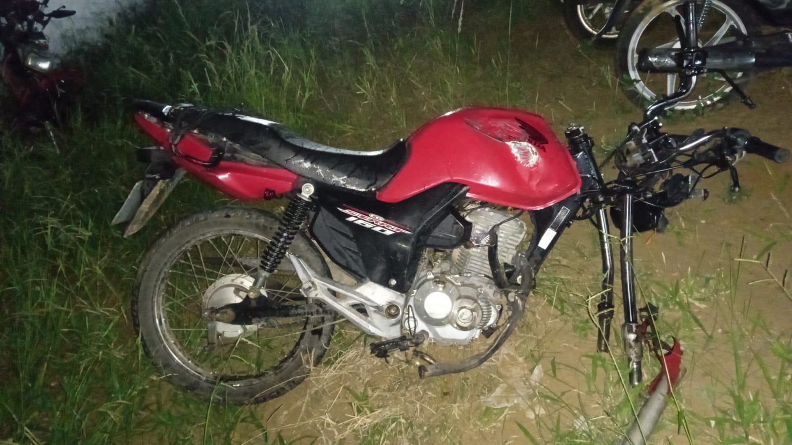 Vinte pessoas envolvidas em colisão na BR-232, em ST, e alguns feridos 3 Vinte pessoas envolvidas em colisão na BR-232, em ST, e alguns feridos