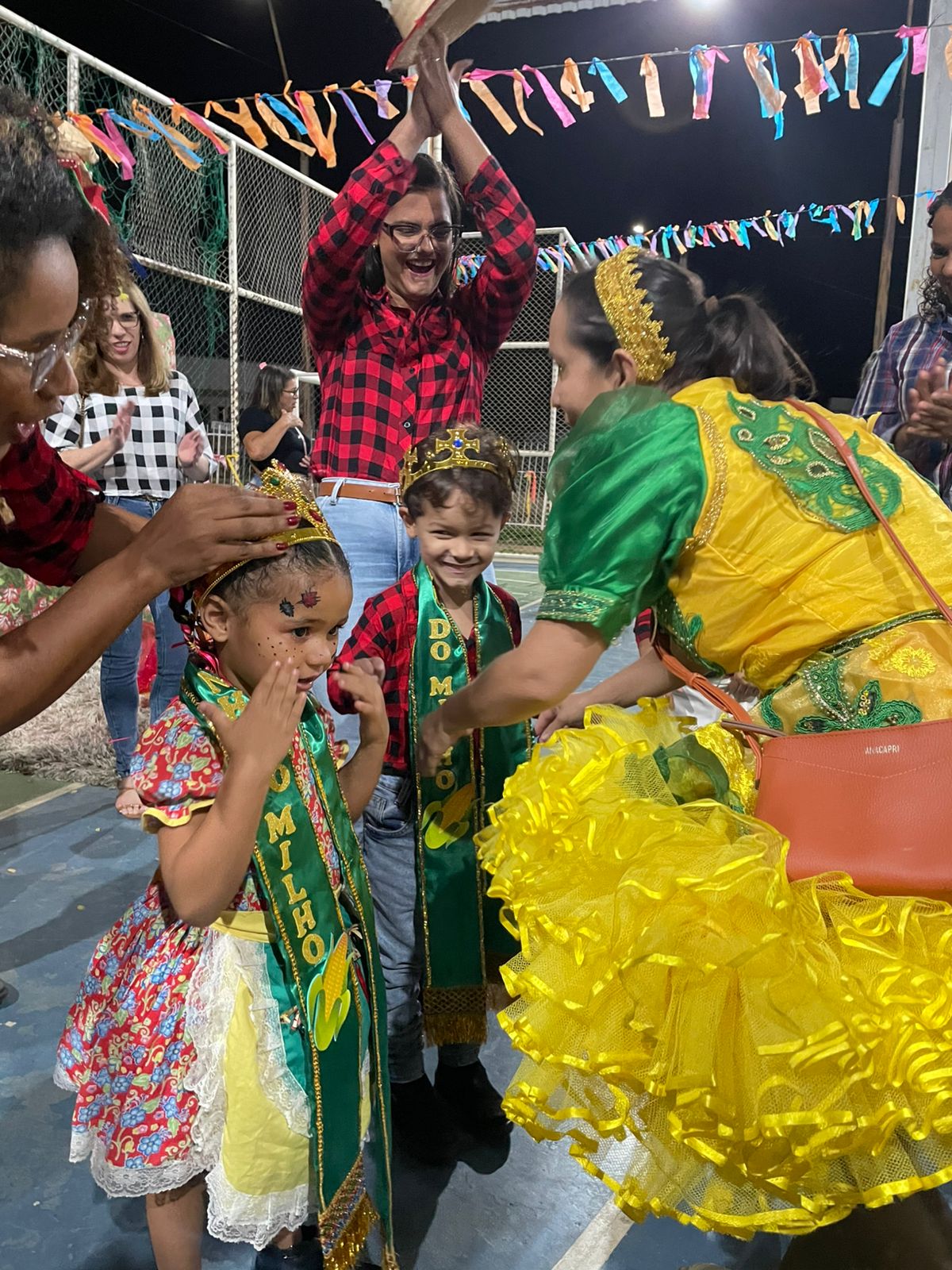 Creche Chico Torres celebra cultura junina em Serra Talhada