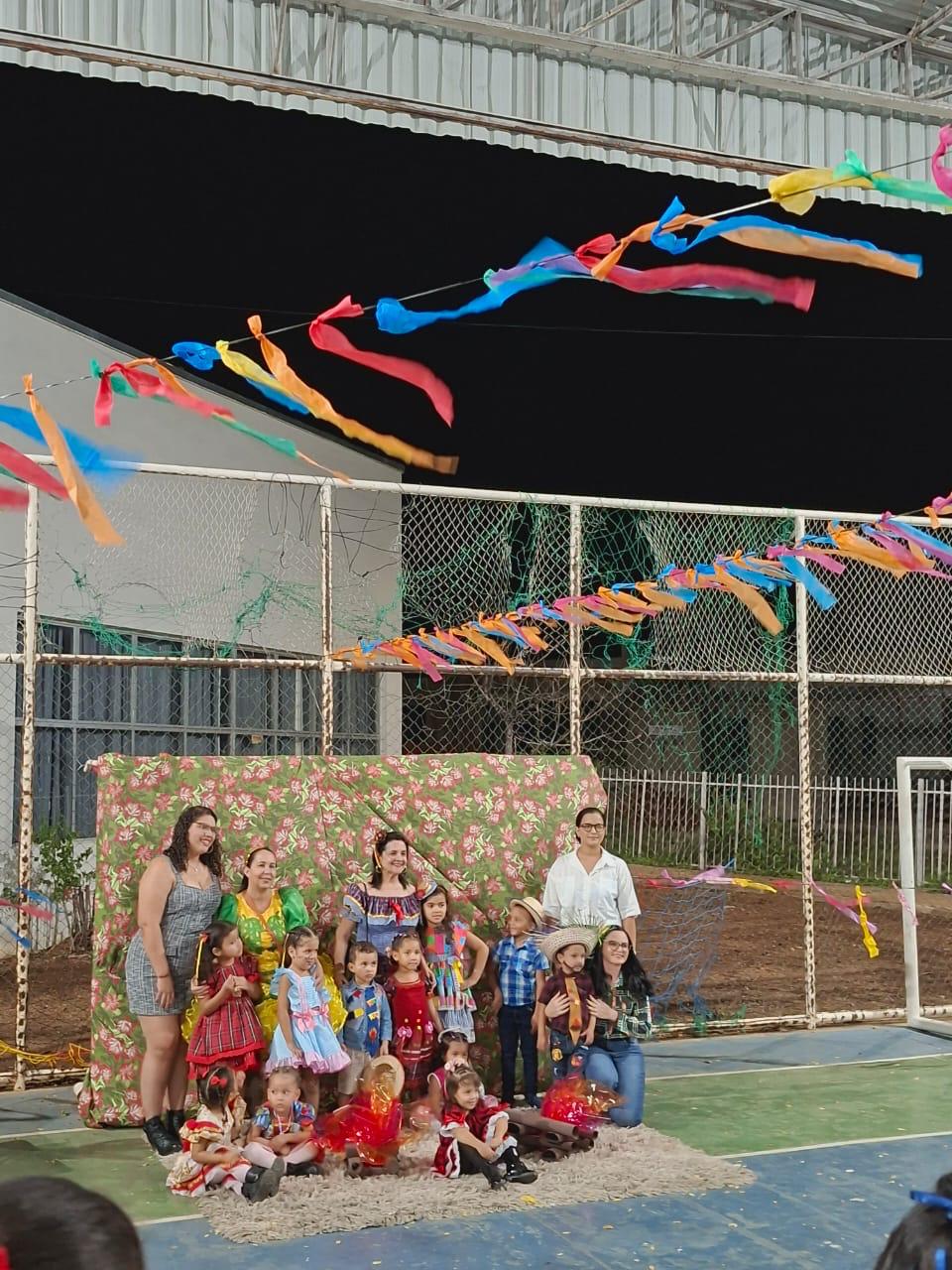 Creche Chico Torres celebra cultura junina em Serra Talhada