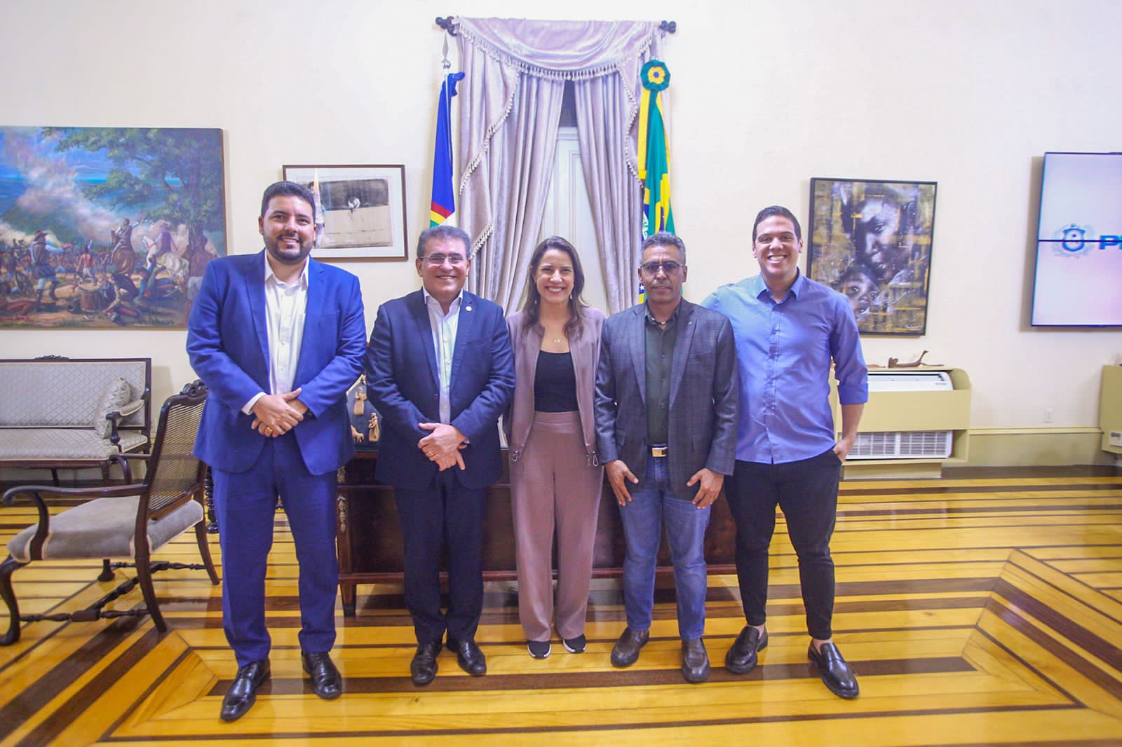 Luciano Duque garante ações para Pesqueira 1 Duque articula reunião e garante ações para Pesqueira - Luciano Duque