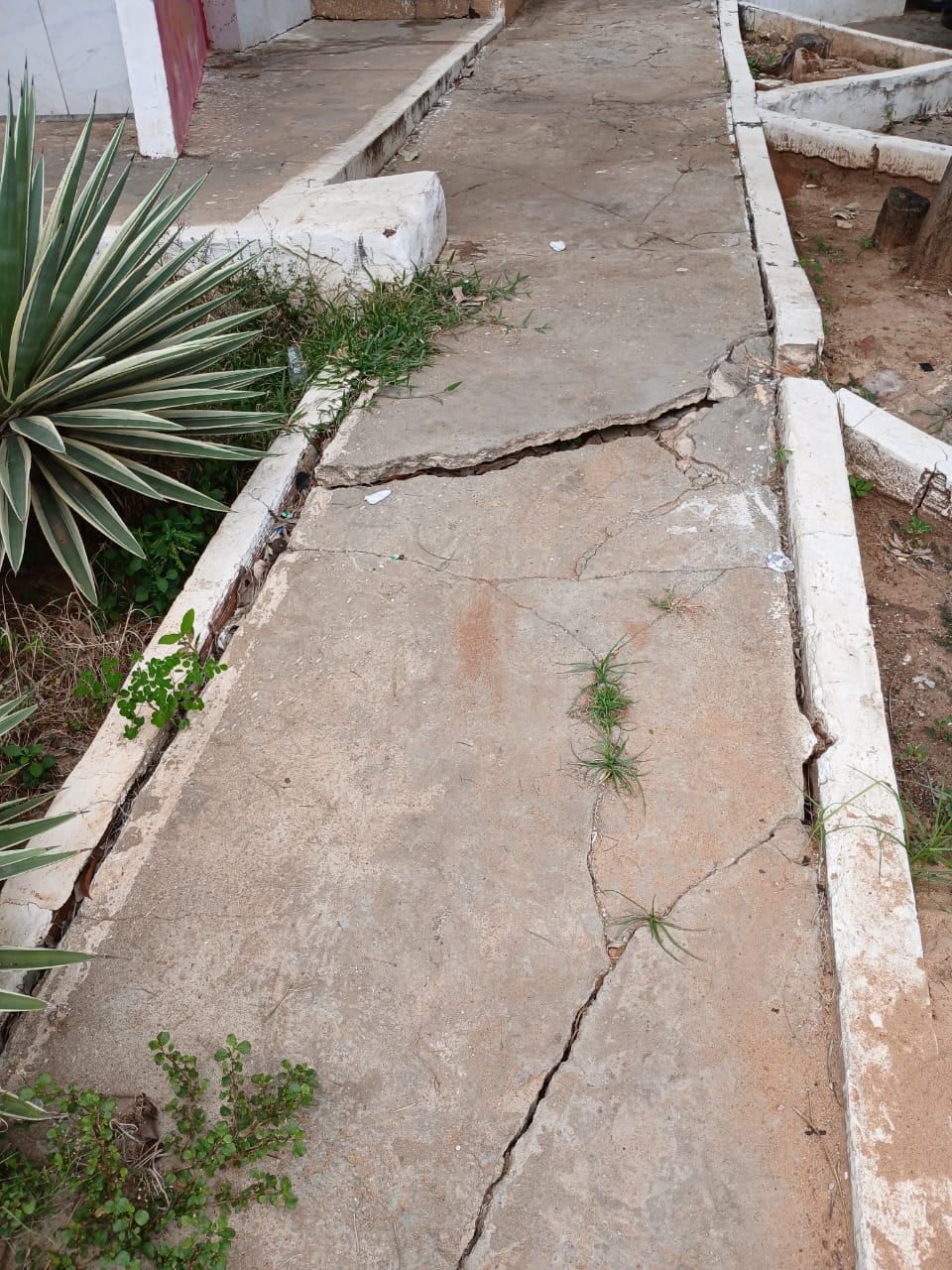 A vergonha diante o abandono da Concha Acústica de Serra Talhada
