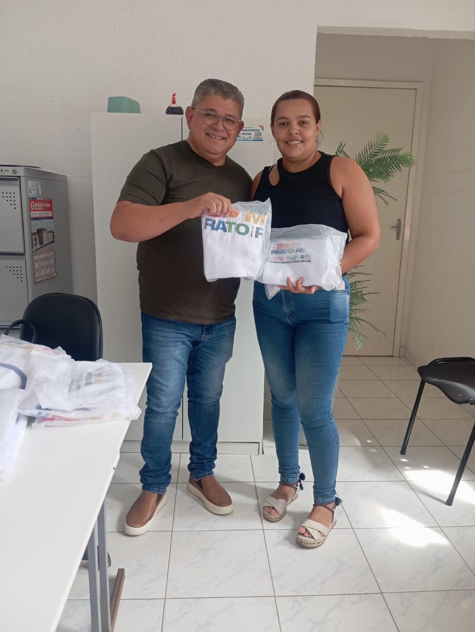 Cozinha comunitária ganha EPIs e novos uniformes