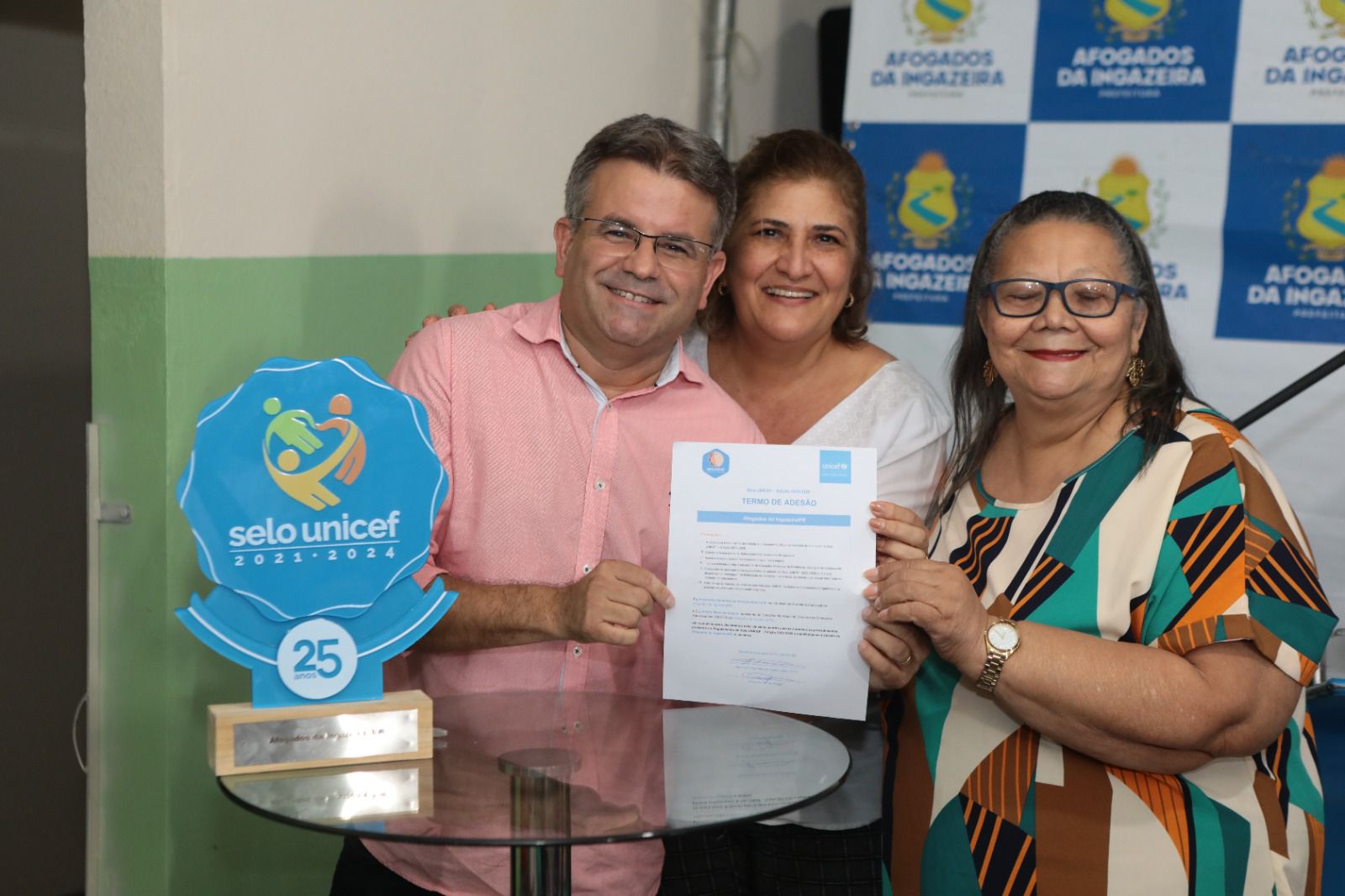 Prefeito Sandrinho assinou adesão ao selo Unicef 1 Prefeito Sandrinho assinou adesão ao selo Unicef - Foto: Reprodução