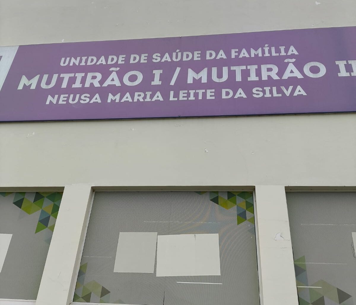 Moradores denunciam estado de abandono em USF do Mutirão em ST 1 Leitor denuncia abandono em USF de Serr Talhada