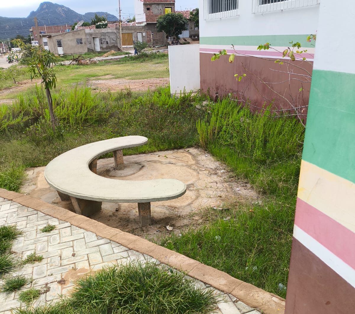 Moradores denunciam estado de abandono em USF do Mutirão em ST