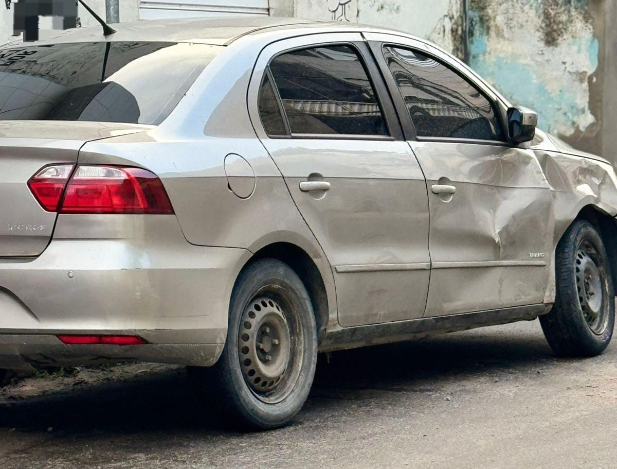PRF detém dupla com arma e carro roubado na BR-232