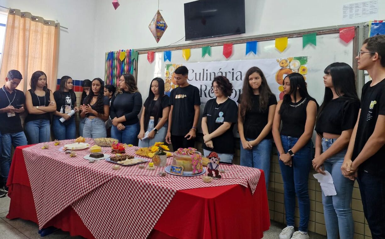 EREM Cornélio Soares se destaca com projeto inovador sobre as tradições do NE