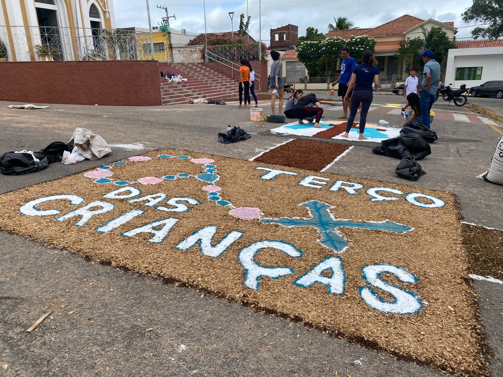 Serra Talhada se prepara para a procissão de Corpus Christi 1 Fotos: Licca Lima/Farol de Notícias