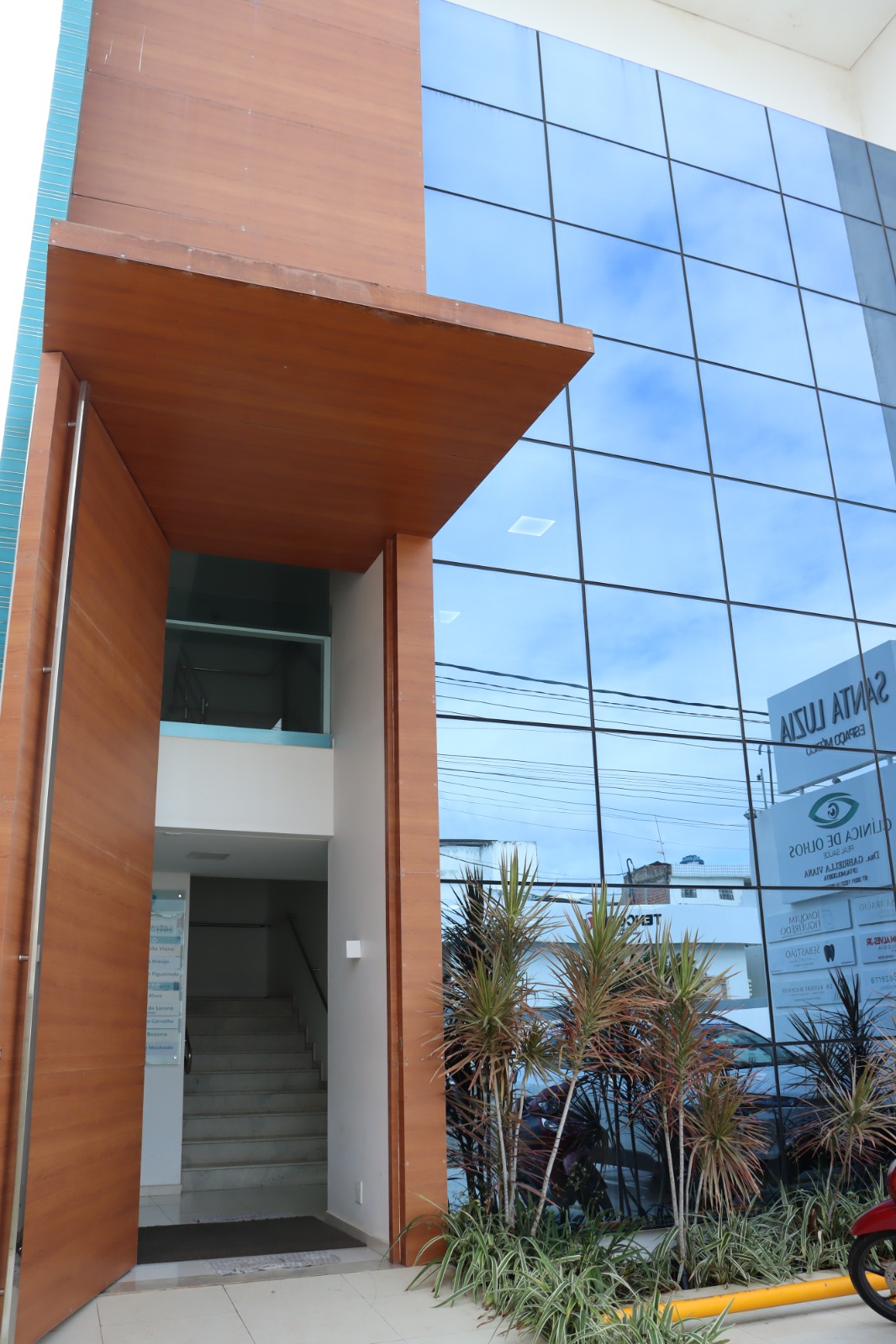 Médico serra-talhadense se prepara para realizar cirurgias robóticas