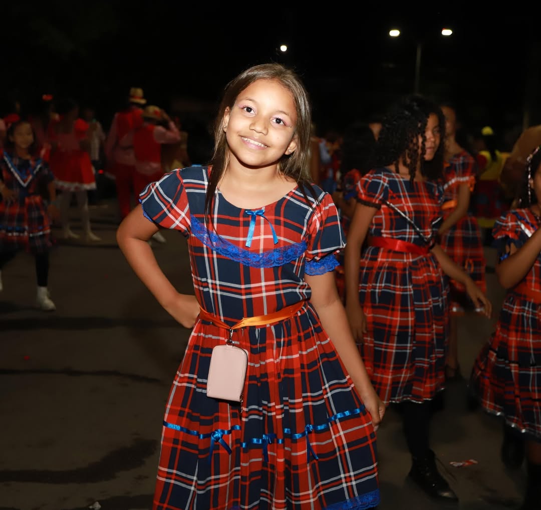 Márcia e equipe abrem festejos em ST no meio das quadrilhas juninas